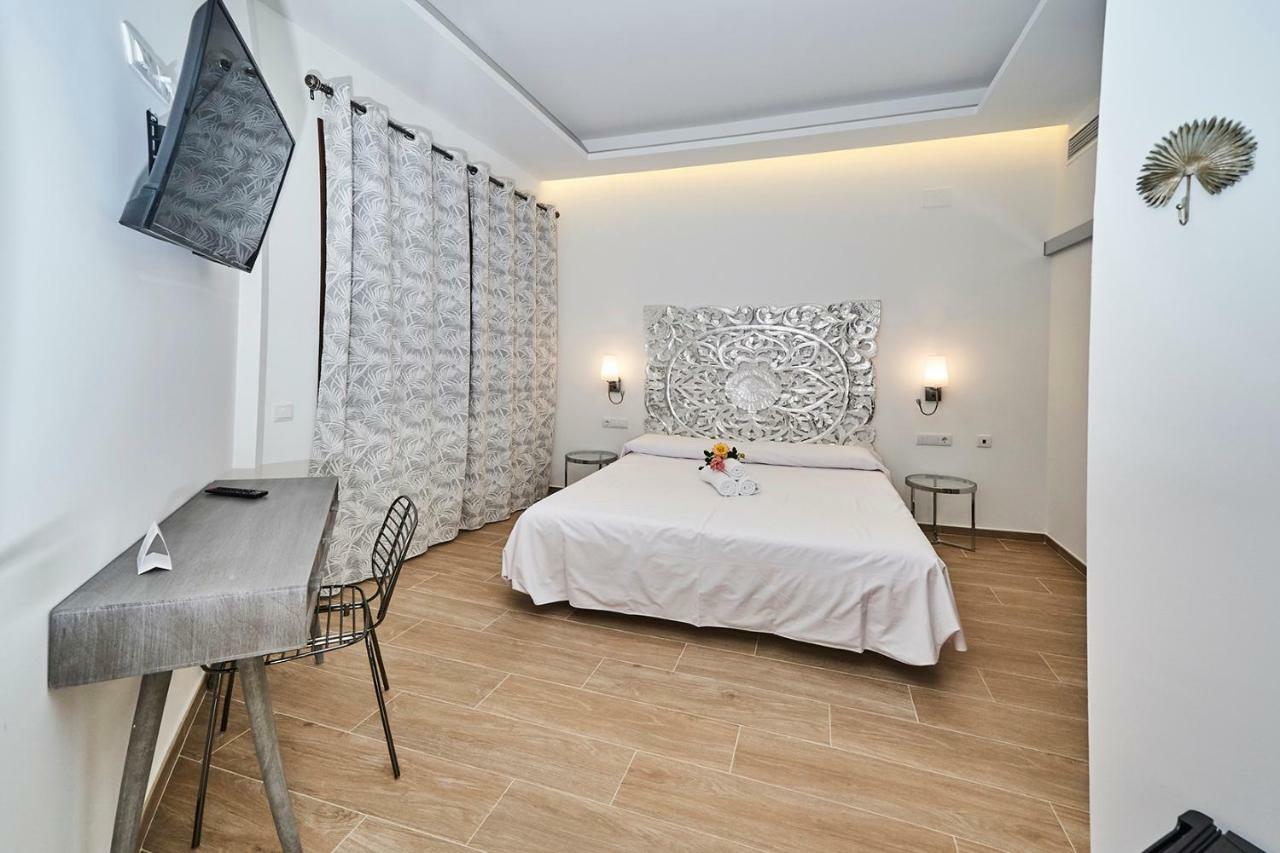 Hotel Bajamar Ancladero Playa ネルハ エクステリア 写真