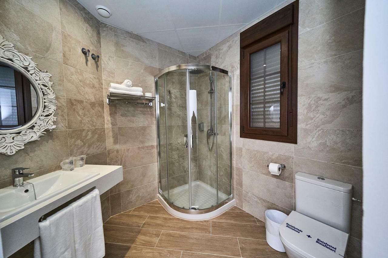 Hotel Bajamar Ancladero Playa ネルハ エクステリア 写真